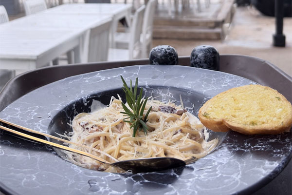 Living Room Bistro Hua Hin